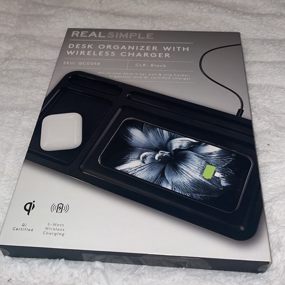 ❤️NEW!!!❤️ Real Simple Desk Organizer With Wireless Charger. - Picture 2 of 7
